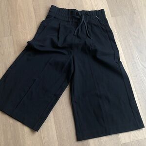 NWOT The Group BABATON - Luxe Leisure Wide Leg Drawstring Waist Culottes, Size S
